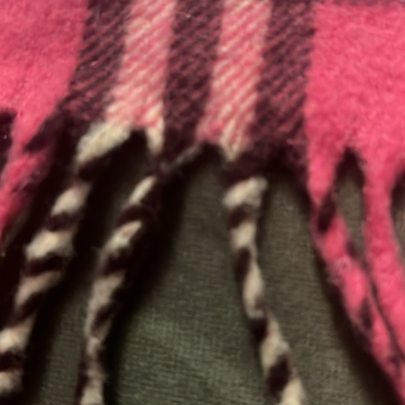 100% Cashmere Genuine Burberry Scarf (Please Read) - Picture 6 of 16